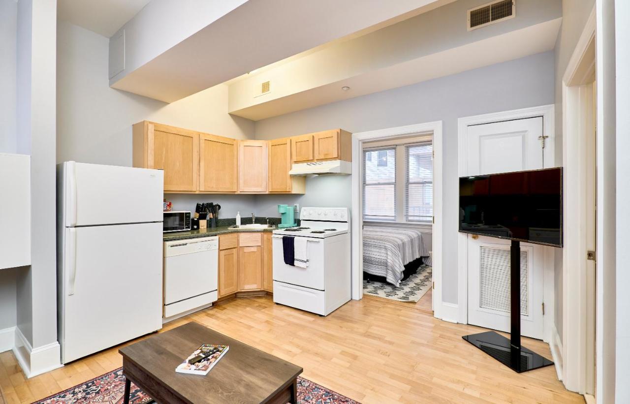Apartment White House At Grand Tower Grove